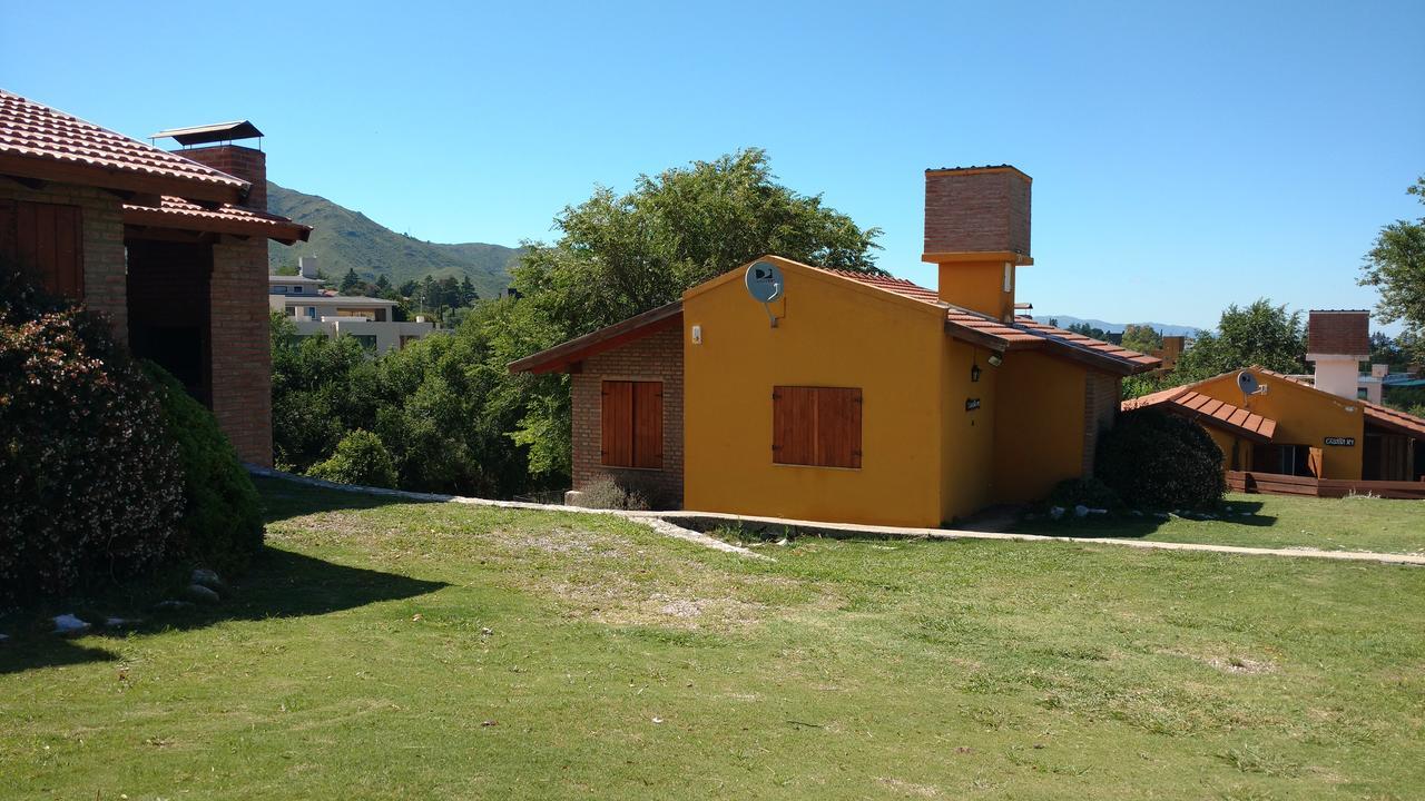 Cabanas Los Gauchitos La Falda Exterior photo